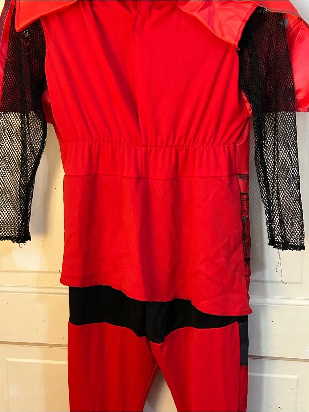 Disney Descendants 4 Rise of Red Costume Jumpsuit Outfit Kids Size Large 10/12